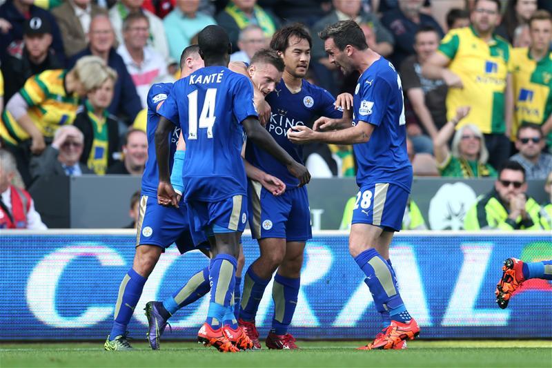 Leicester City pokonuje na wyjeździe Norwich 2:1